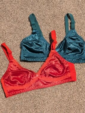 Women’s Lace-Trim Soft Cup Wireless Bra - 30B - 2 Pack